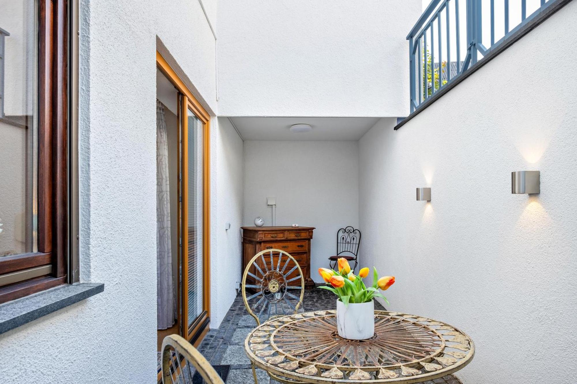 Ferienwohnung Bei Franka Mit Sauna Freiburg Bagian luar foto